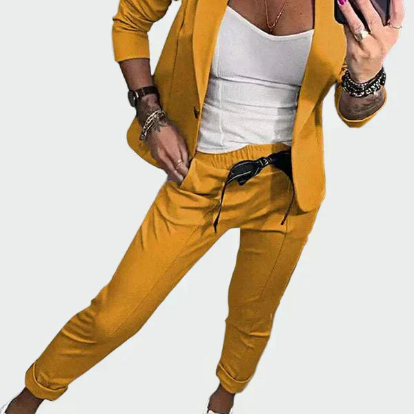 Vaibatult elegantne kaheosaline ülikonnakomplekt