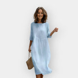 Kleit, millel on meelitav kate kõhupiirkonnas