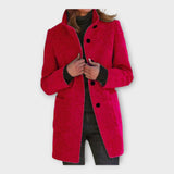 Elegantne mantel ajatu joonega