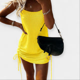 Varrukateta kootud kleit lipsuga