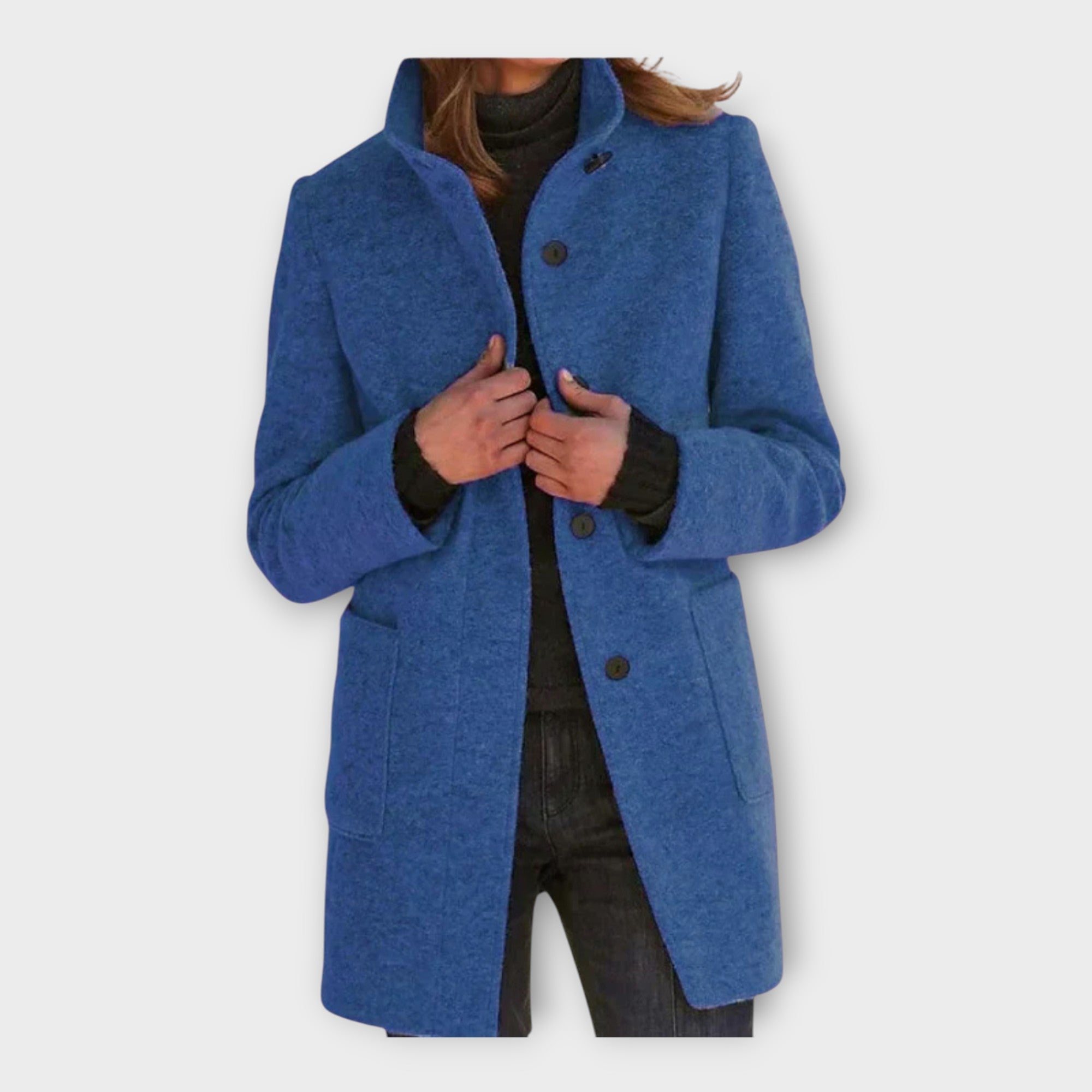 Elegantne mantel ajatu joonega