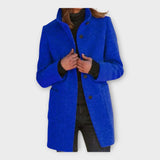 Elegantne mantel ajatu joonega