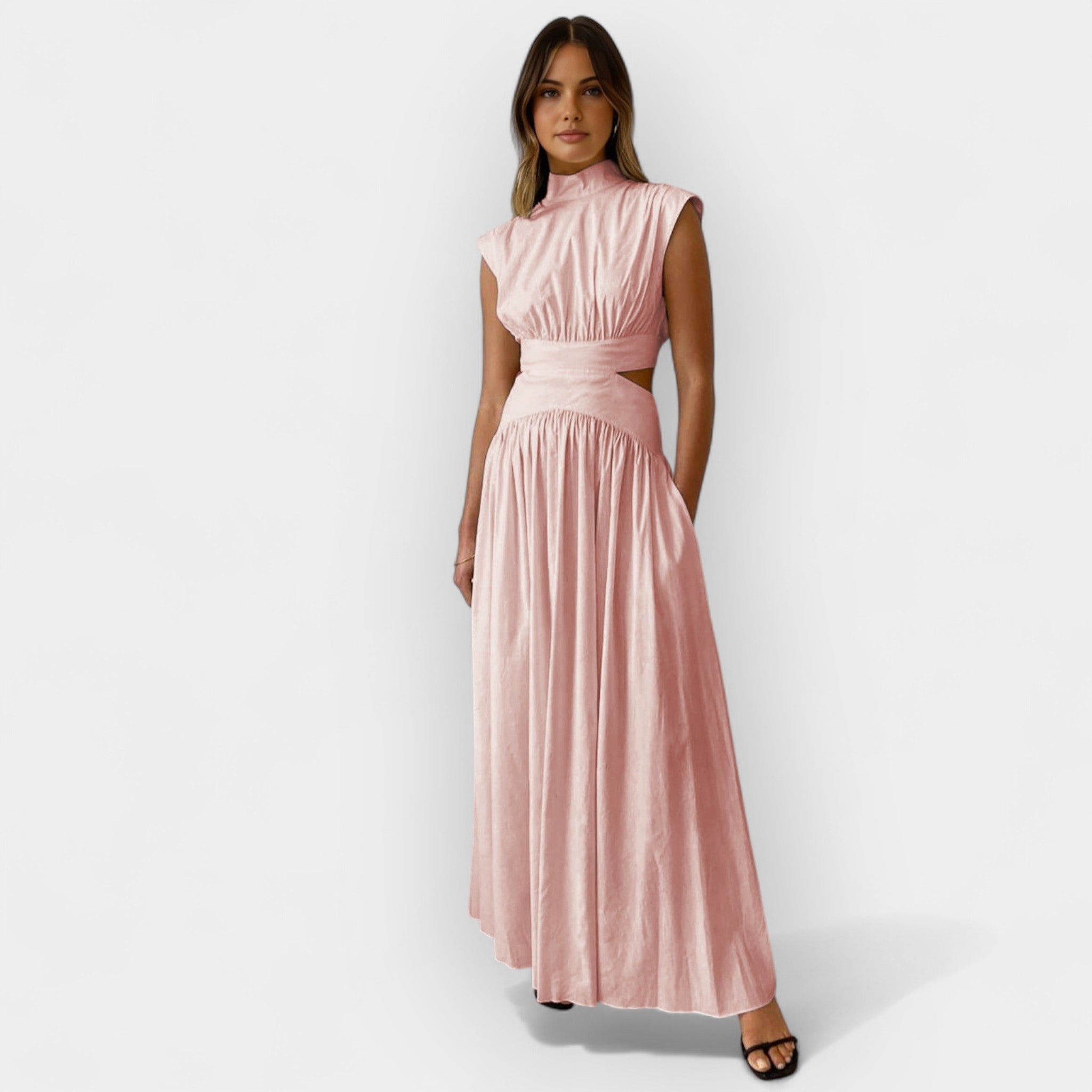 Elegantne kleit lõikega-Välja üksikasjad