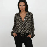 Beatriz - Elegantne V-kaelusega bluus