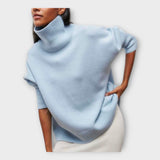 Kootud kampsun kõrge kraega