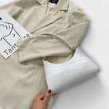 Bernarda - Elegantne Nahast Kott Sädelusega