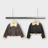 Lühike nahktagi karusnaha ja vööga