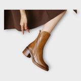 Elegantse joonega ja lukuga poolsaapad