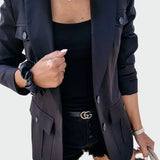 Elegantse joonega jakk