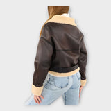 Moodne nahktagi voodri ja vööga