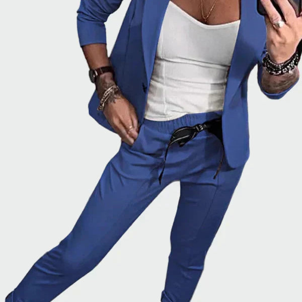 Vaibatult elegantne kaheosaline ülikonnakomplekt