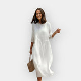 Kleit, millel on meelitav kate kõhupiirkonnas