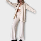 Komplekt soonikkoes detailide ja elegantse joonega