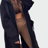 Pikk mantel kapuutsiga