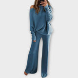 Kootud komplekt laiade pükste ja lahtise kampsuniga