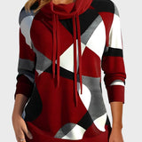 Kootud dressipluus kunstilise kujunduse ja kapuutsiga