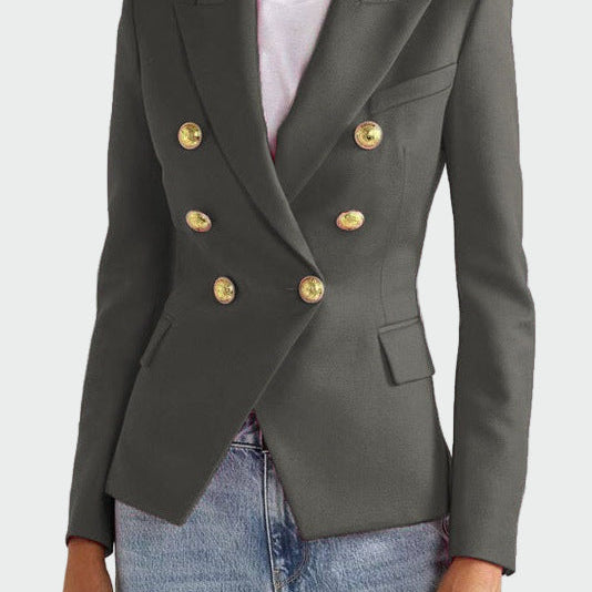 Klassikalise lõikega jakk